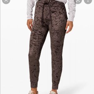 Lululemon ready to rulu crushed velvet jogger